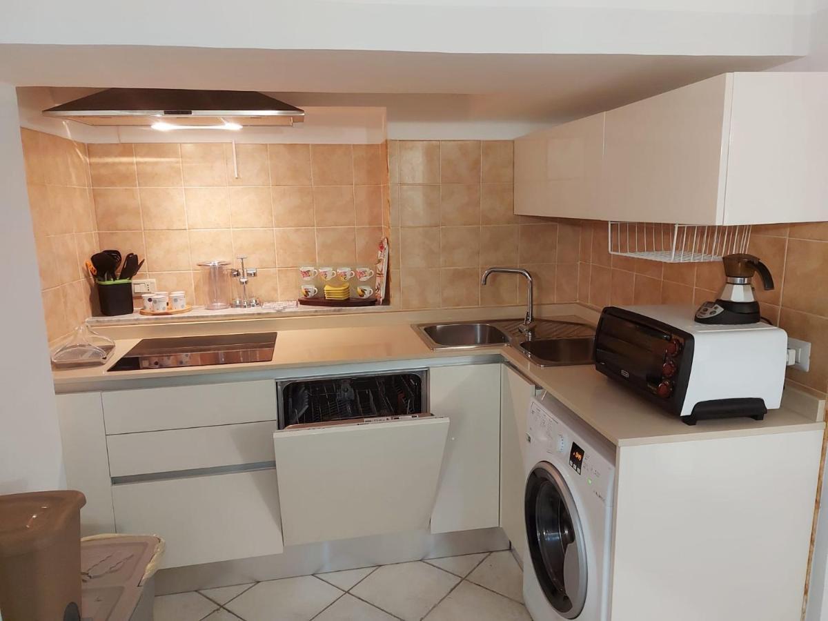 Casetta Blue House Gaeta Via Dell'Indipendenza מראה חיצוני תמונה
