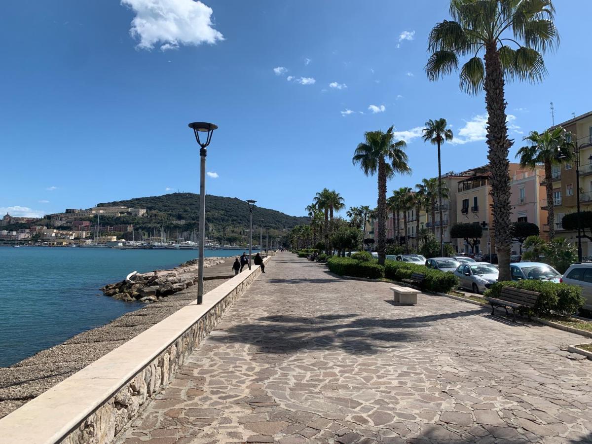 Casetta Blue House Gaeta Via Dell'Indipendenza מראה חיצוני תמונה