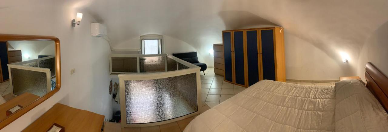 Casetta Blue House Gaeta Via Dell'Indipendenza מראה חיצוני תמונה