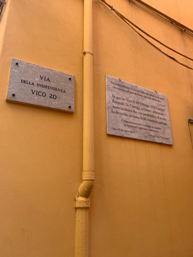Casetta Blue House Gaeta Via Dell'Indipendenza מראה חיצוני תמונה