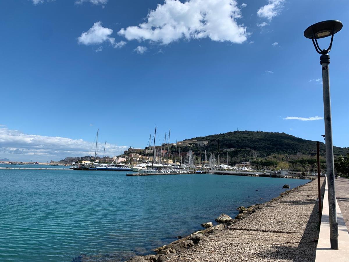 Casetta Blue House Gaeta Via Dell'Indipendenza מראה חיצוני תמונה