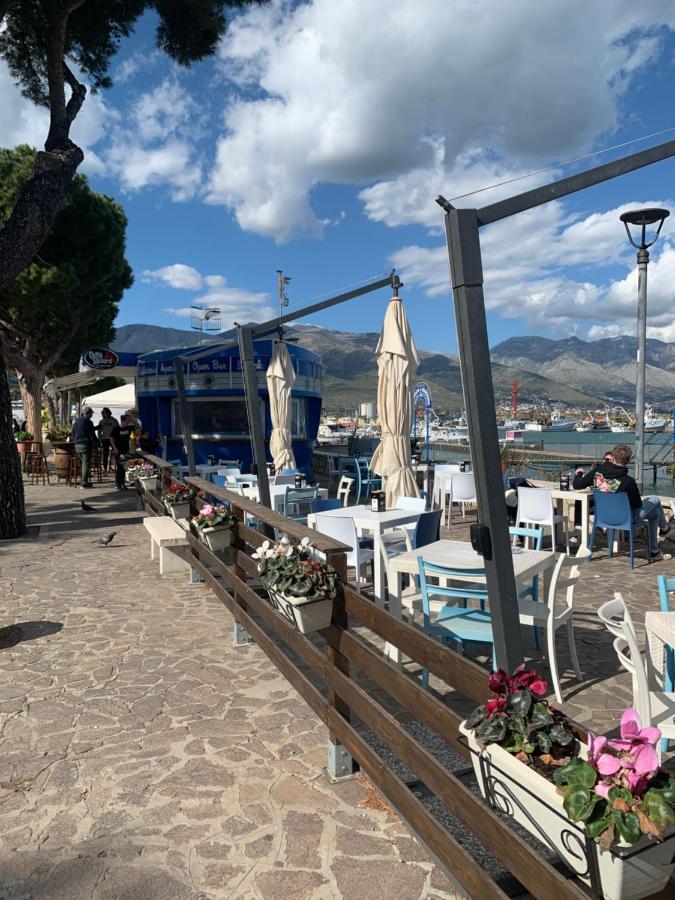 Casetta Blue House Gaeta Via Dell'Indipendenza מראה חיצוני תמונה