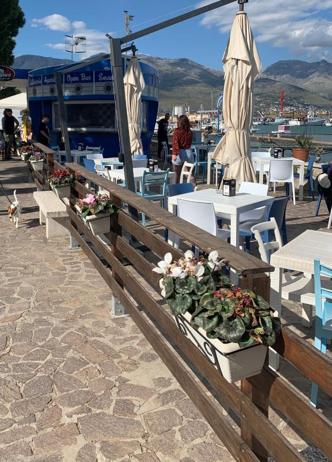Casetta Blue House Gaeta Via Dell'Indipendenza מראה חיצוני תמונה